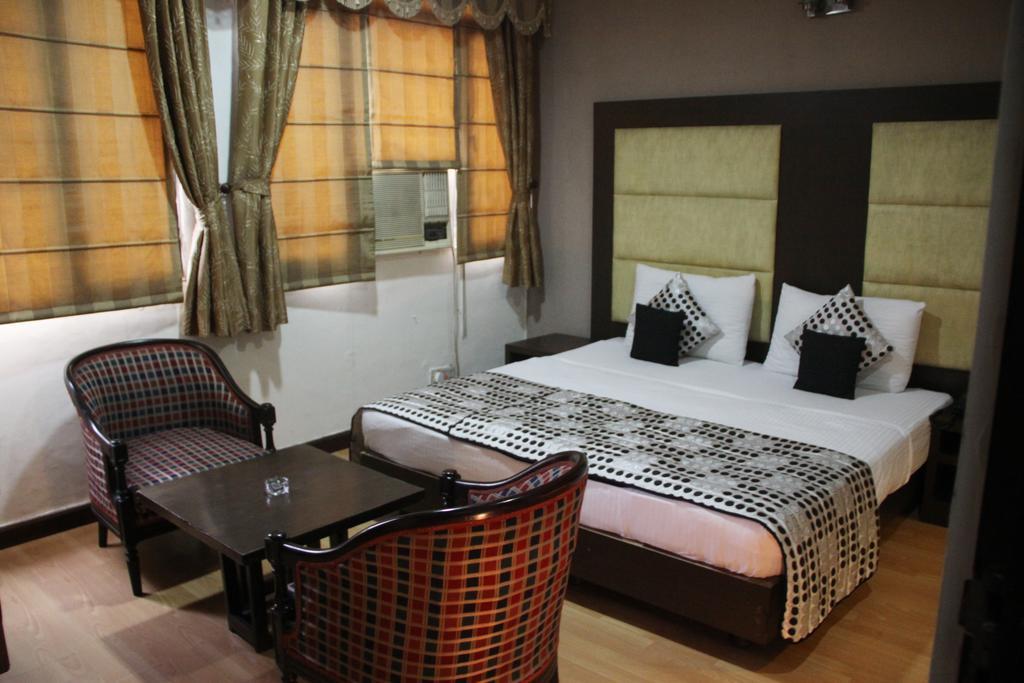 ניו דלהי Hotel Amar Inn- Lajpat Nagar Central Market חדר תמונה