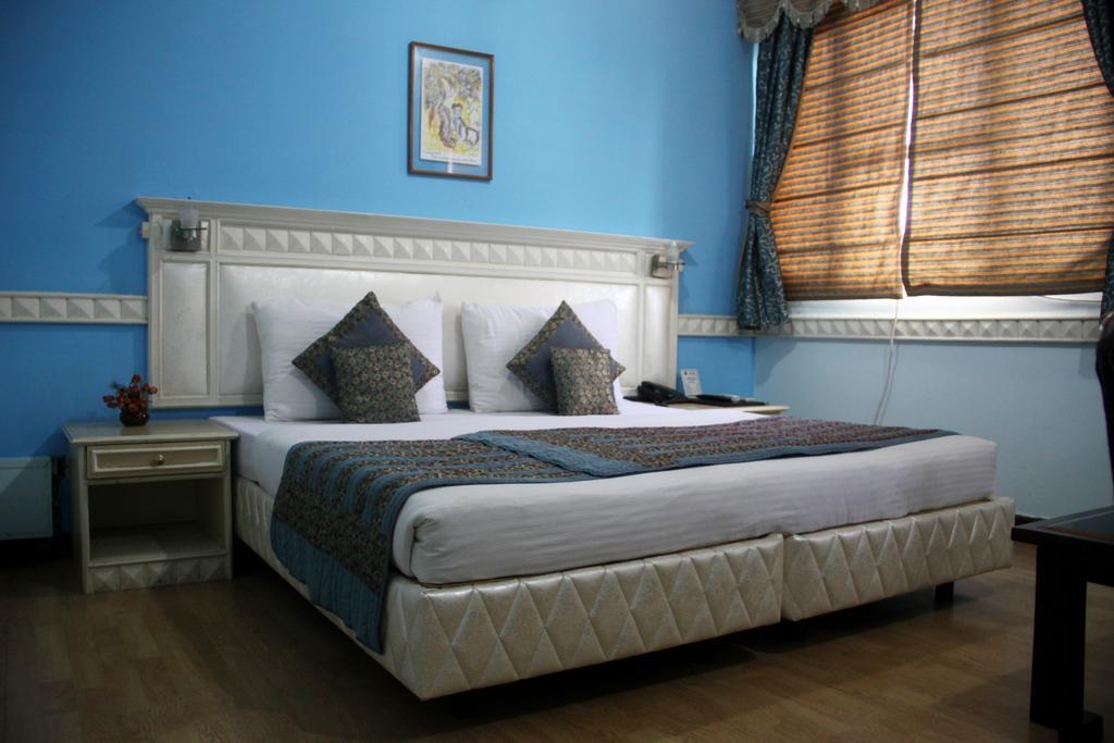 ניו דלהי Hotel Amar Inn- Lajpat Nagar Central Market מראה חיצוני תמונה