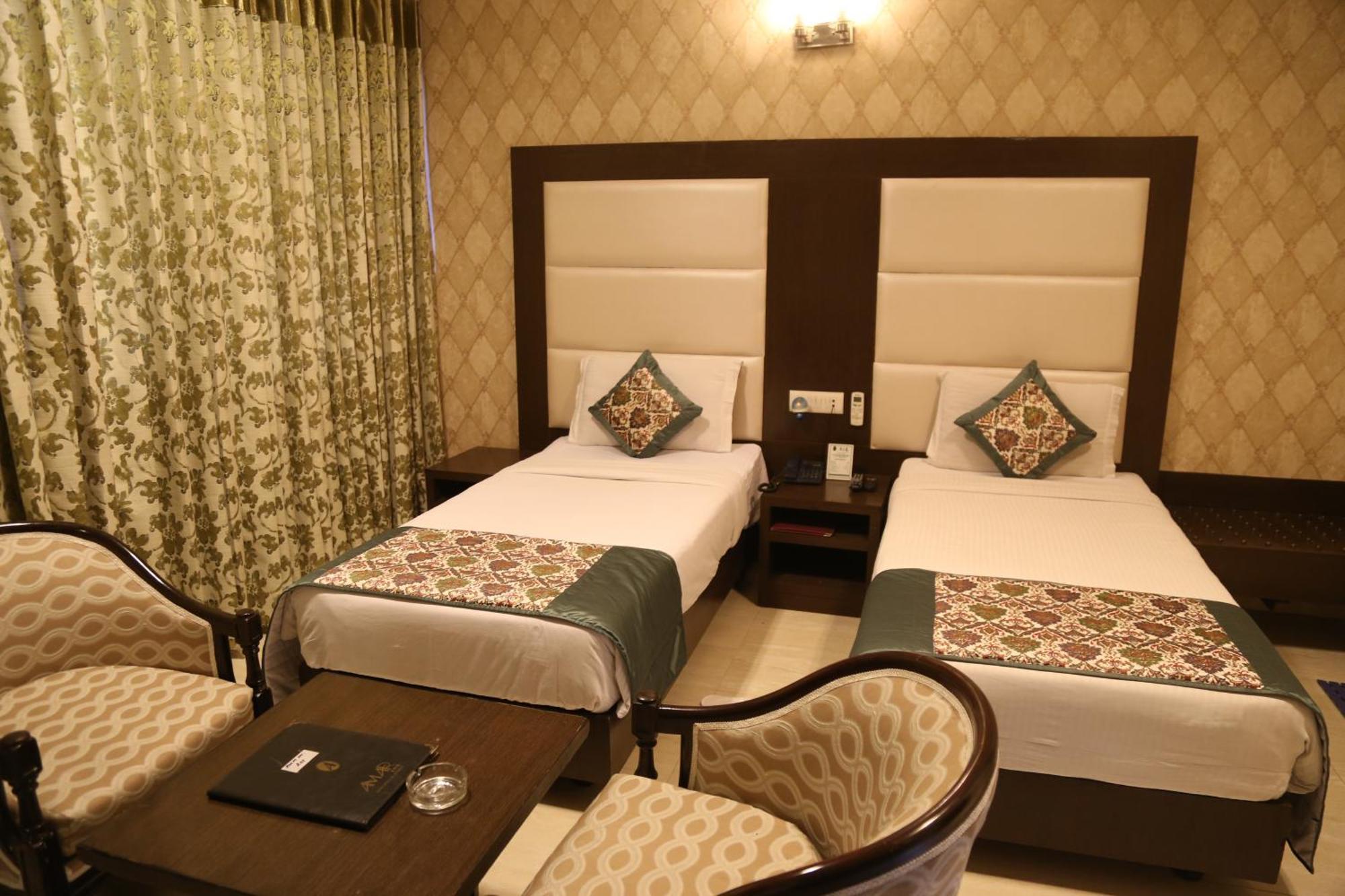 ניו דלהי Hotel Amar Inn- Lajpat Nagar Central Market מראה חיצוני תמונה
