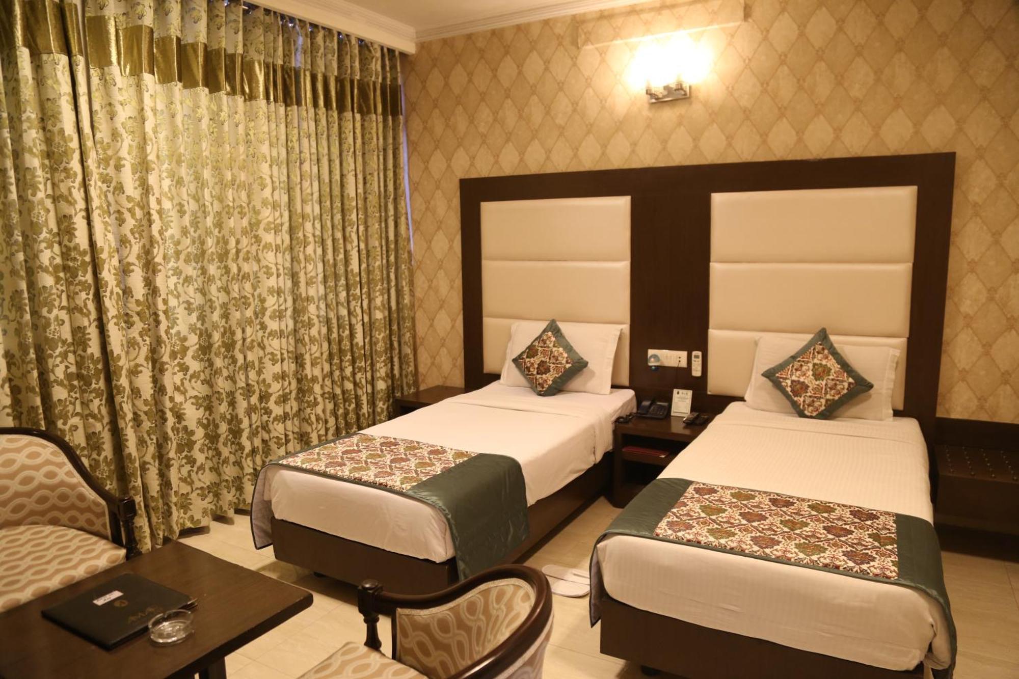 ניו דלהי Hotel Amar Inn- Lajpat Nagar Central Market מראה חיצוני תמונה