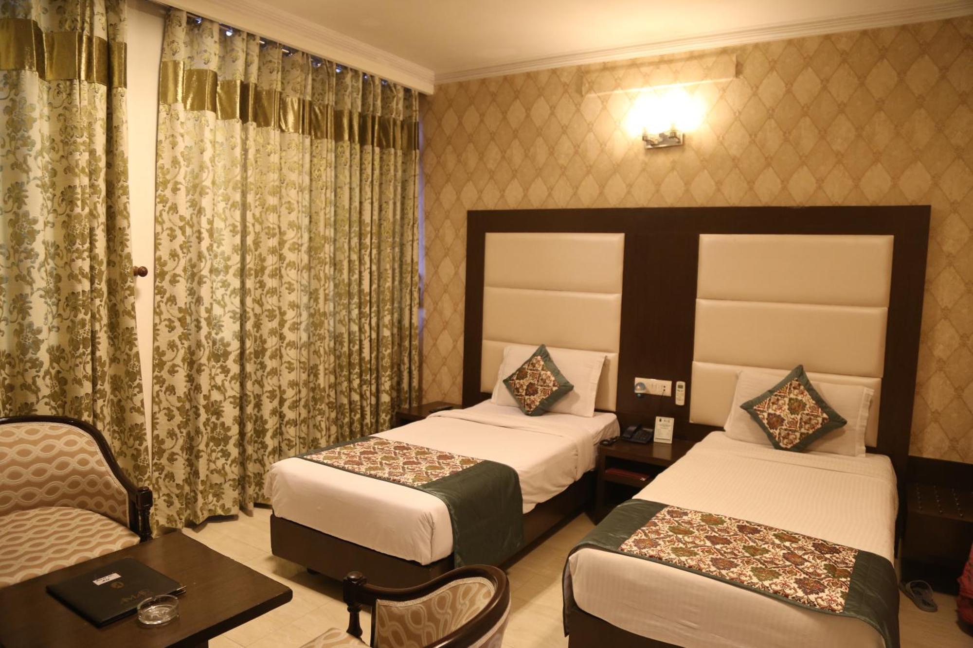 ניו דלהי Hotel Amar Inn- Lajpat Nagar Central Market מראה חיצוני תמונה