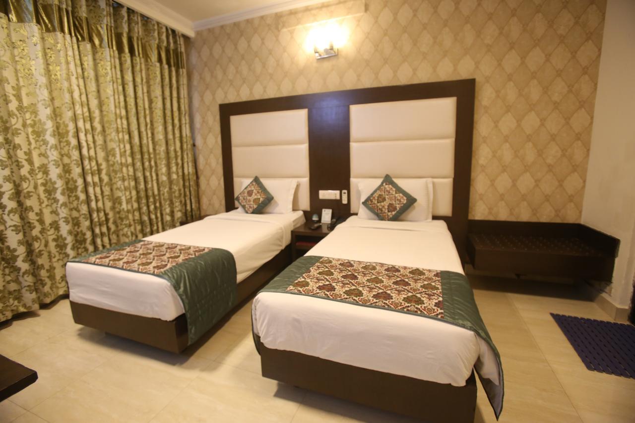 ניו דלהי Hotel Amar Inn- Lajpat Nagar Central Market מראה חיצוני תמונה