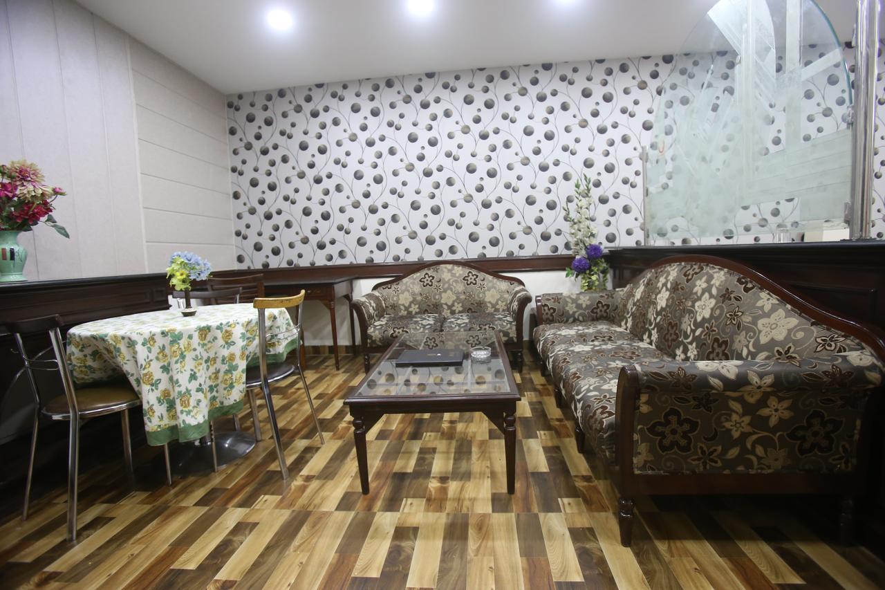 ניו דלהי Hotel Amar Inn- Lajpat Nagar Central Market מראה חיצוני תמונה