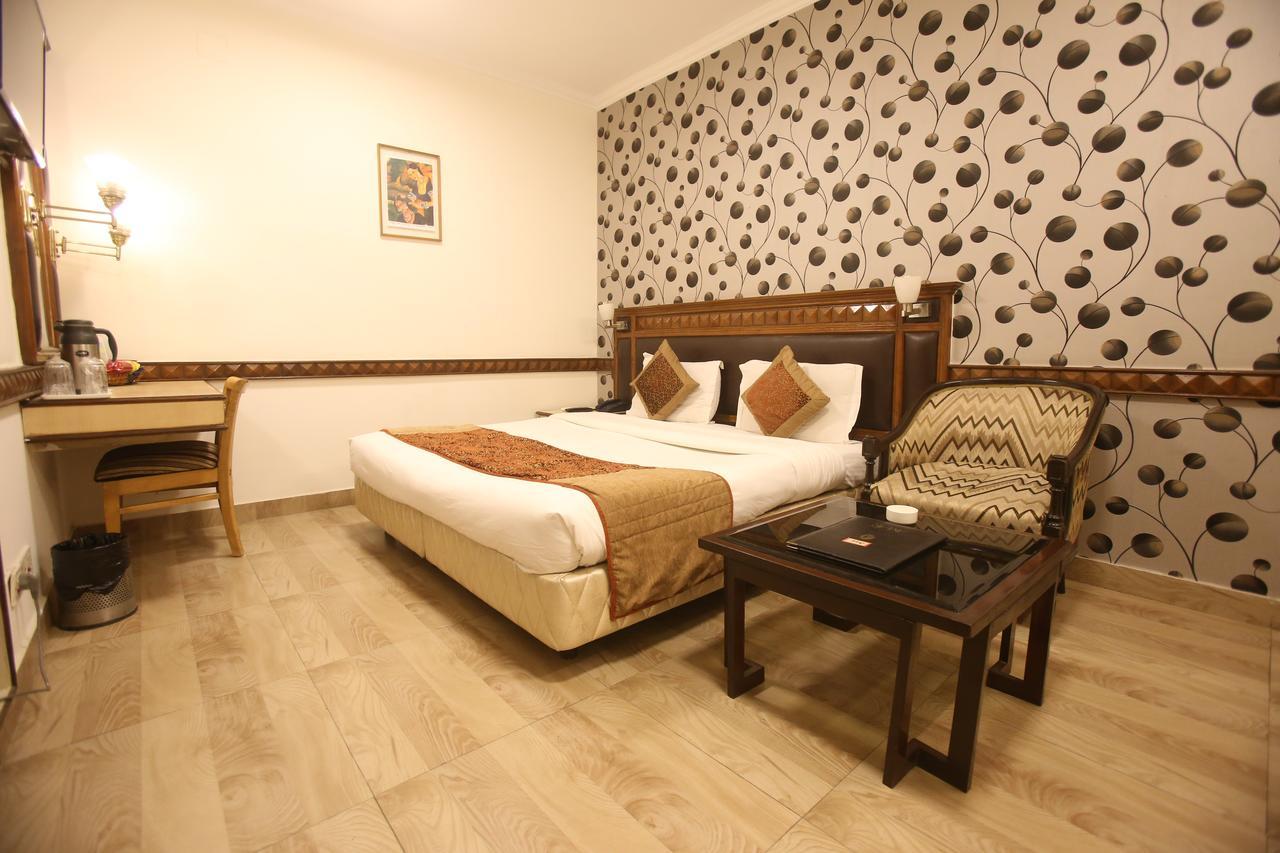 ניו דלהי Hotel Amar Inn- Lajpat Nagar Central Market מראה חיצוני תמונה